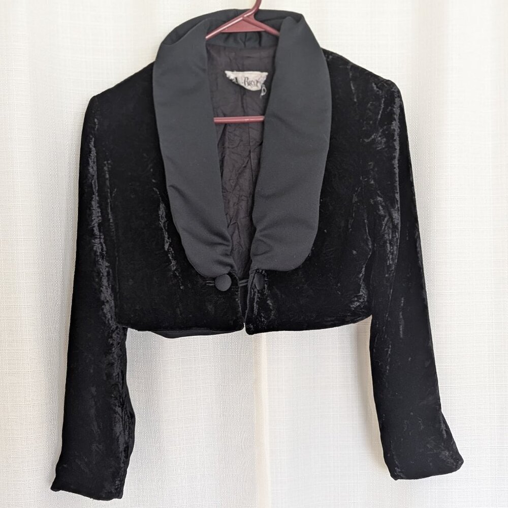 Vintage Jack Bryan Women's Black Velvet Cropped Jacket